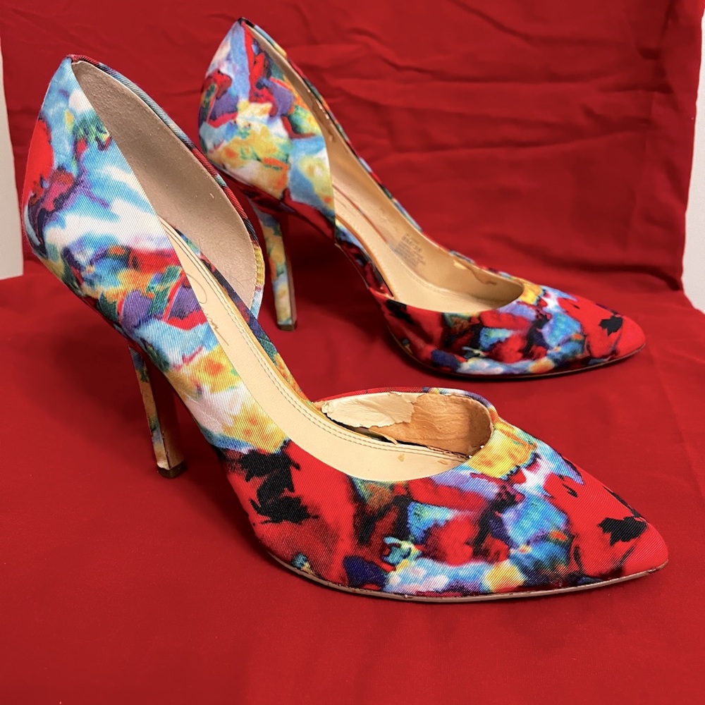 Jessica Simpson Floral Pumps